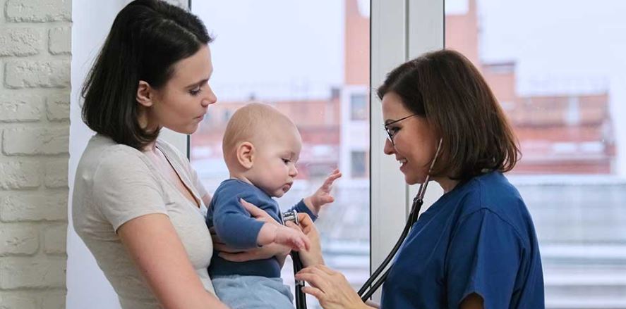 Centro Asistencial seleccionará médico/a pediatra class=